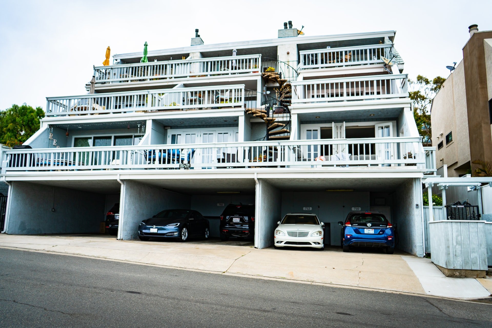 How Wide Should A 3 Car Garage Be